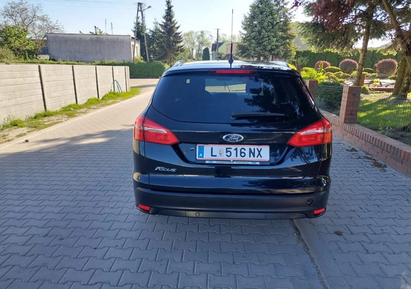 Ford Focus cena 44900 przebieg: 98234, rok produkcji 2016 z Leszno małe 121